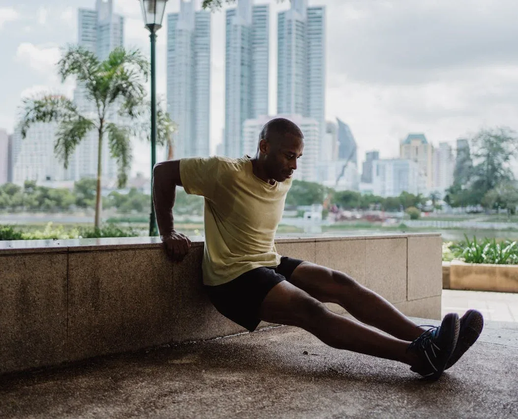 You are currently viewing Minimalist Strength Training: 7 Proven Techniques for Great Results