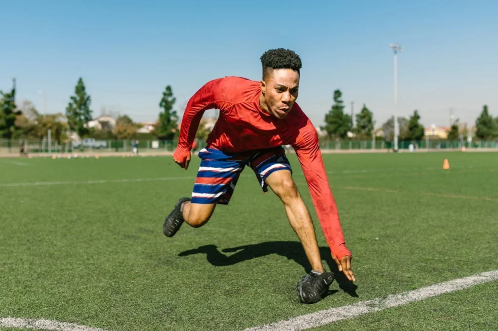 Rapid Fat Loss: 7 Powerful Fitness Hacks 3 man doing sprints to enhance rapid fat loss