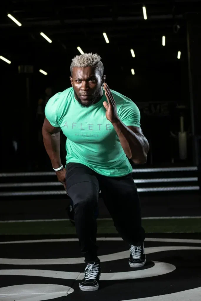 Build Muscle and Lose Fat Fast: 7 Proven Strategies for Success 4 man demonstrating sprinting