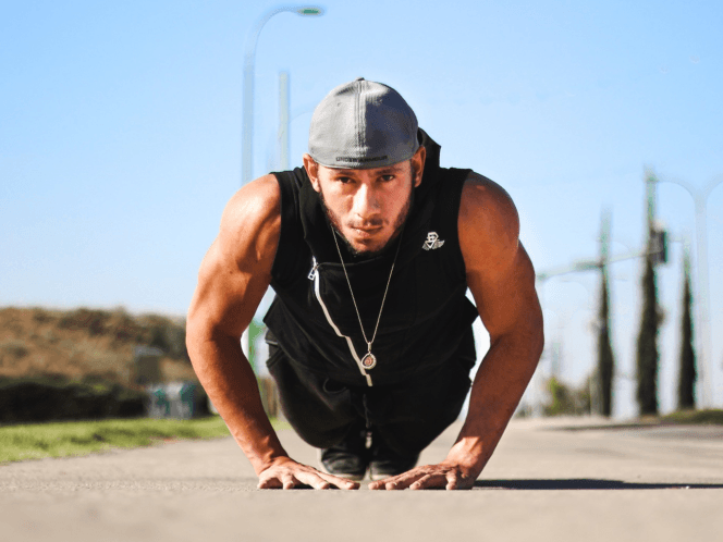 Unlock Calisthenics Strength: 3 Calisthenics Routines 8 image 11 e1737746486577 editedimage 12