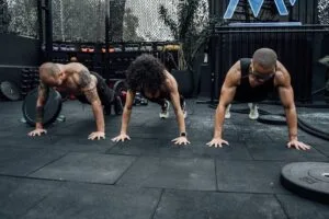 Read more about the article The Ultimate Guide to Calisthenics: Timeless Strength, Mobility & Endurance with Bodyweight Training