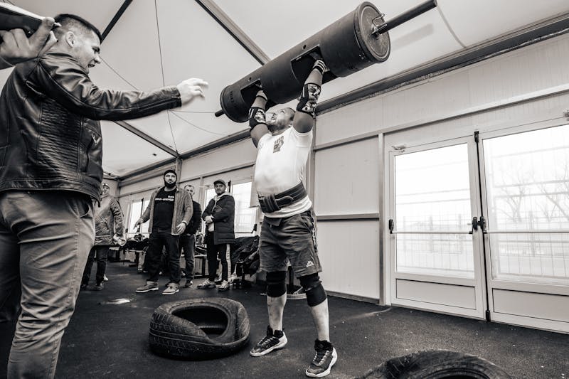 Unlock Farmer Strength: The Rugged Blueprint for Real-World Power 4 strongman contest overhead log press